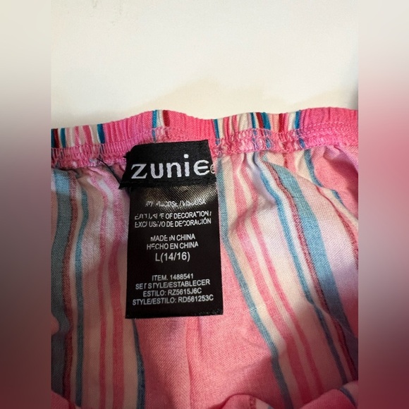 Zunie Dress - Picture 4 of 8